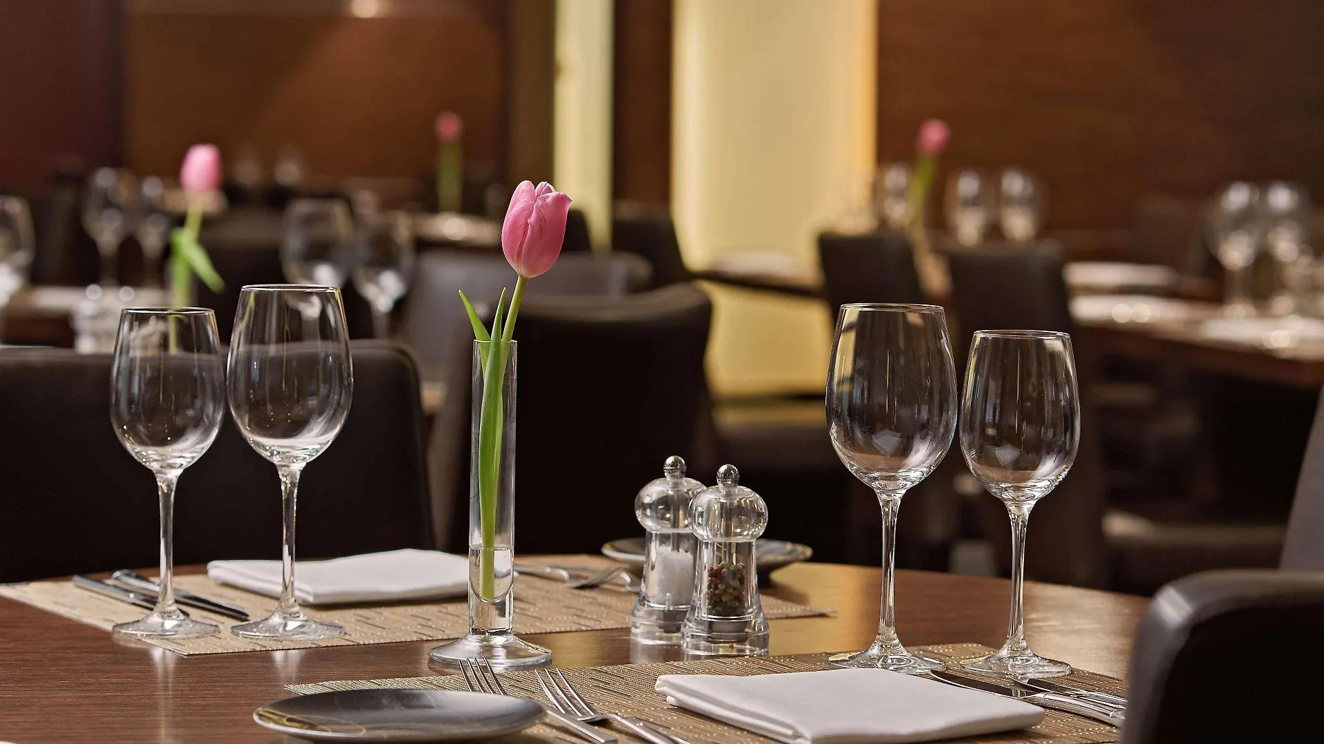 Hotel Hilton Köln  5*,  Deutschland