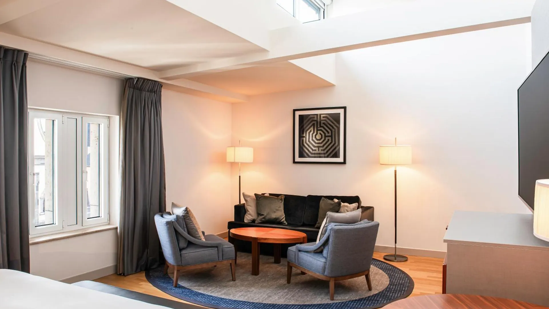 Hotel Hilton Köln  5*,