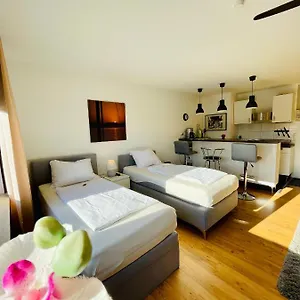  Apartment Messe Am Rhein